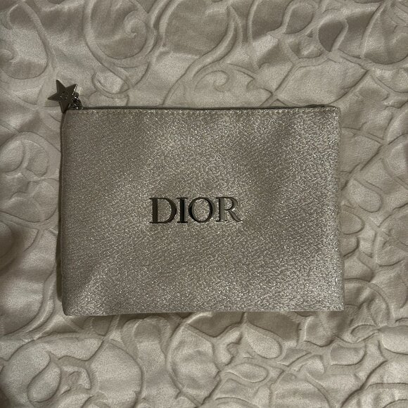 Dior makeup bag - Picture 1 of 3
